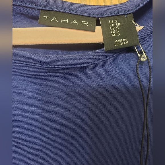 NWT Women's Tahari Size Small Blouse Navy Blue Casual Top - Picture 3 of 3